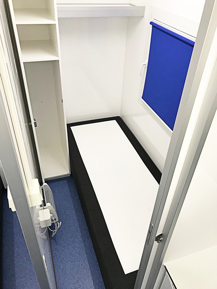 MAJOITUSPERÄVAUNU 7MPS4-G1W